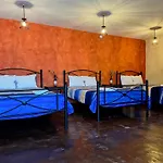 Hotel El Descanso Barrio Del Artista