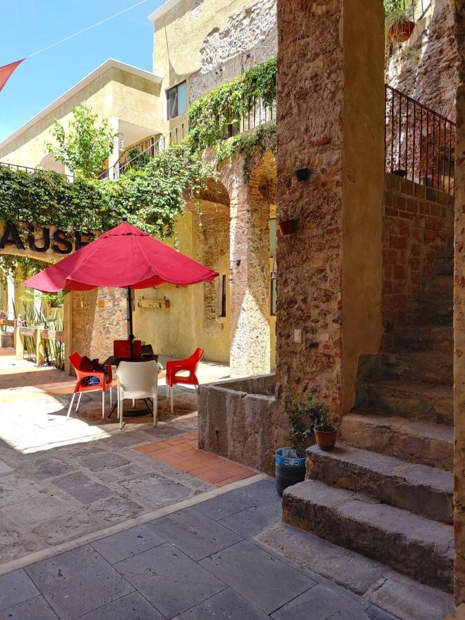 El Descanso Barrio Del Artista Hotel