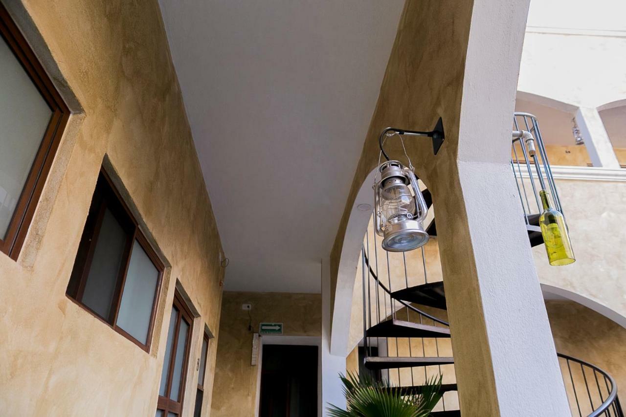 El Descanso Barrio Del Artista Hotel *